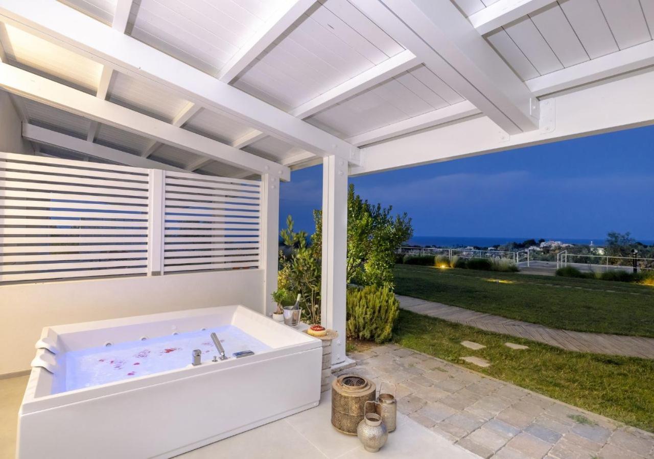 Апартаменты Coppa Carrubo Residenza Вьесте Экстерьер фото