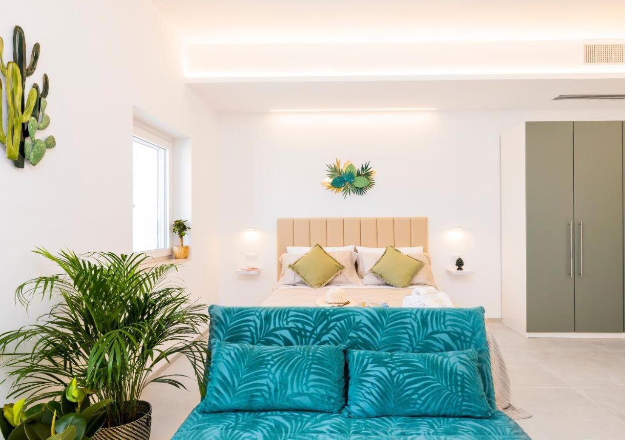 Апартаменты Coppa Carrubo Residenza Вьесте Экстерьер фото