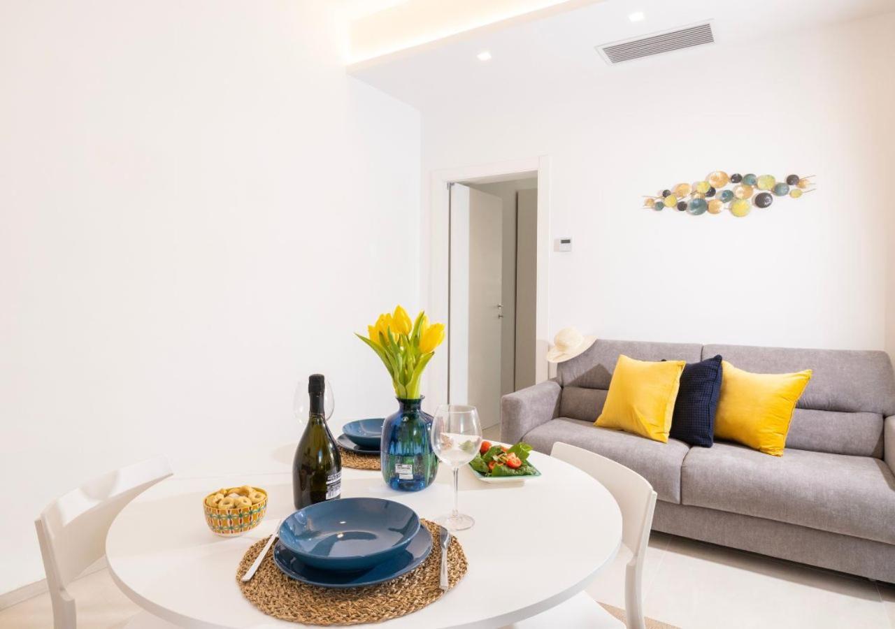 Апартаменты Coppa Carrubo Residenza Вьесте Экстерьер фото
